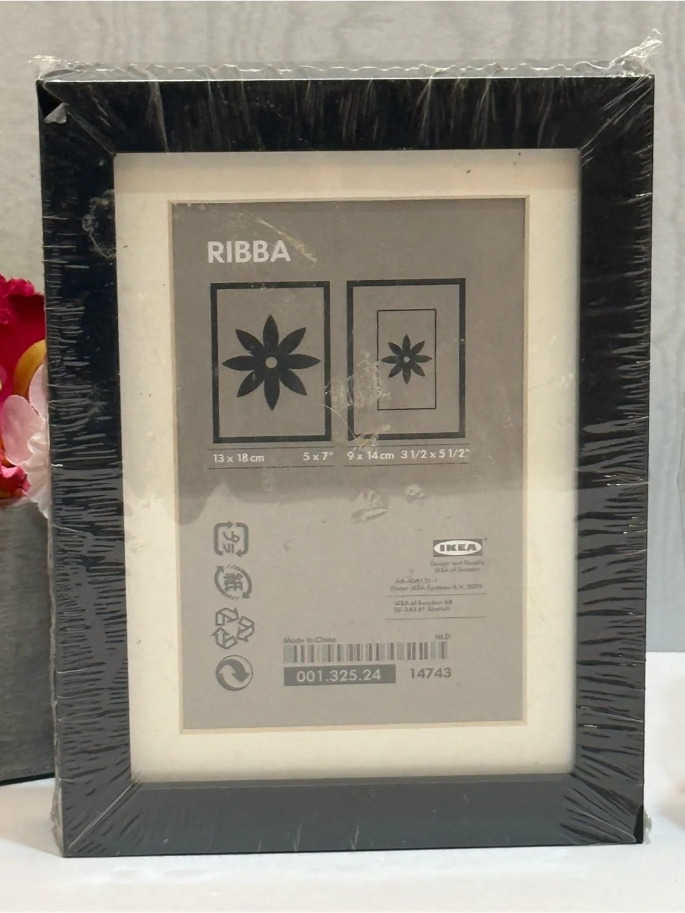 IKEA ribba black